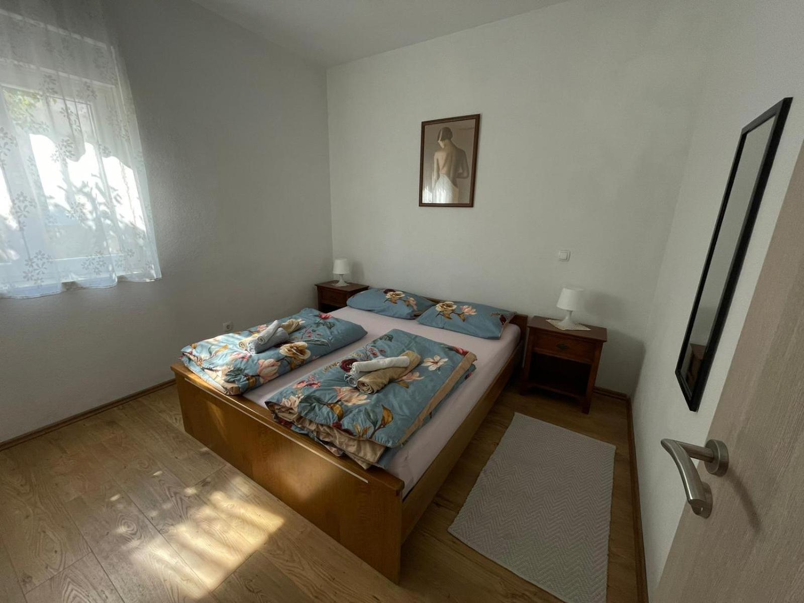 Holiday home Kuca Za Odmor Lara
